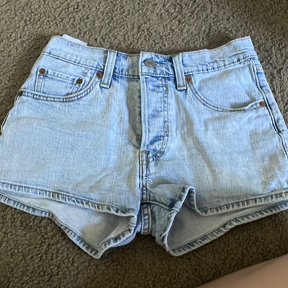 Levi’s shorts